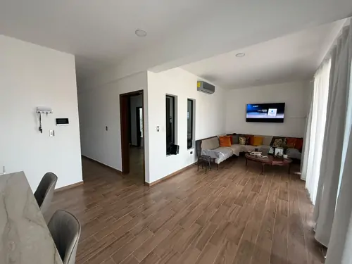 Condominio de 3 recámaras con alberca en segundo piso